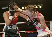 Ina Menzer vs. Yazmin Rivas.jpg