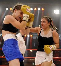 Susi Kentikian vs. Hagar Shmoulefeld Finer.jpg