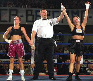 Stefania Bianchini vs. Cathy Brown (1st meeting).jpg