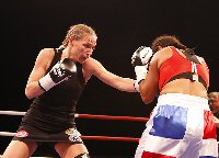Ramona Kuehne vs. Maribel Santana.jpg