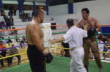 Alazao vs Mendez.jpg