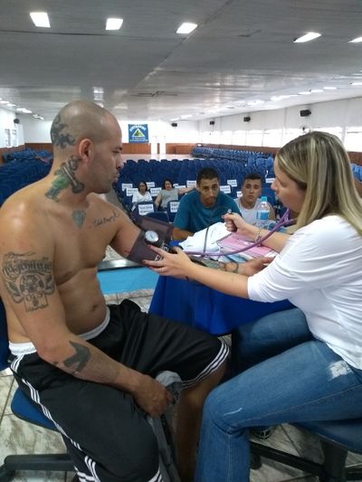 (01) Carlos Roberto Moraes Gomes - exame medico - 16-03-2018.jpg