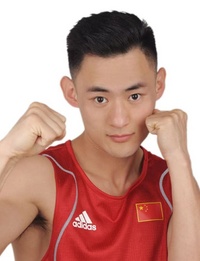 File:何宇.jpg