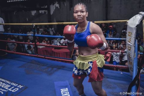 2018-07-28 - Leiryn Flores vs Bexy Torres - Fight-6.jpg