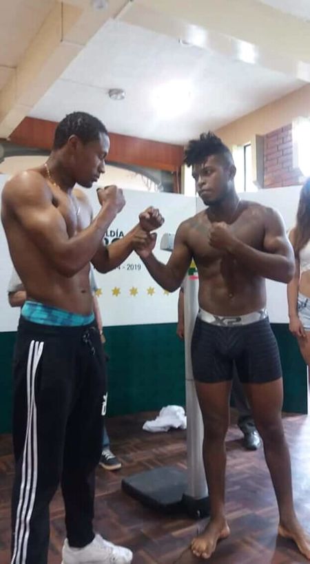 2018-08-10 - Alexander Espinoza vs Joseph Perea - Weighing-2.jpg
