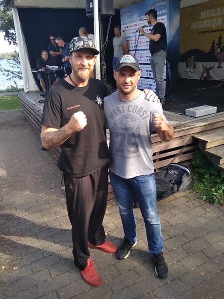 2018-08-11 - Robert Helenius vs Yury Bykhautsou - Weighing-3.jpg