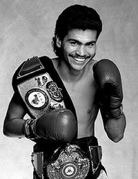 File:2 Belts PaulGonzales 2belts.jpg
