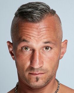 496782.jpg