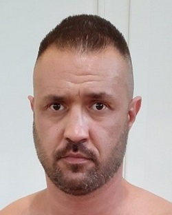 585934.jpg