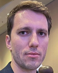 647953.jpg