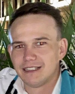 956493a.jpg