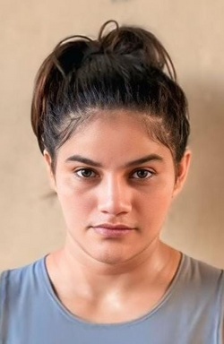 Aarti HoodaPIC.jpeg