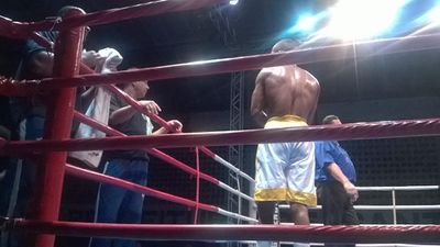 Adeilson Dos Santos vs. Daniel Silva (02).jpg