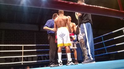 Adeilson Dos Santos vs. Daniel Silva (06).jpg