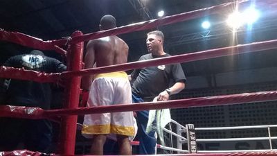 Adeilson Dos Santos vs. Daniel Silva (10).jpg