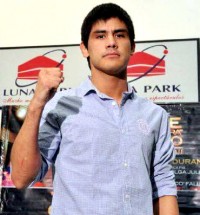 File:Adrian Veron.jpg