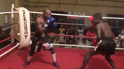 Aliu Bamidele Lasisi vs. Raphael Ansah 011.jpg