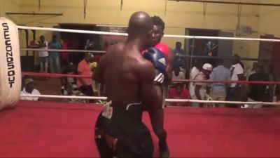Aliu Bamidele Lasisi vs. Raphael Ansah 019.jpg