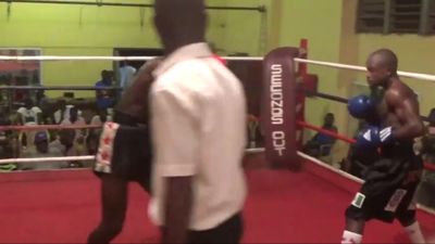 Aliu Bamidele Lasisi vs. Raphael Ansah 031.jpg
