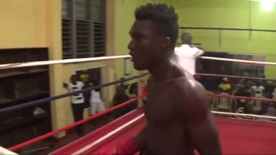 Aliu Bamidele Lasisi vs. Raphael Ansah 039.jpg