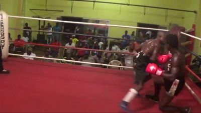 Aliu Bamidele Lasisi vs. Raphael Ansah 062.jpg