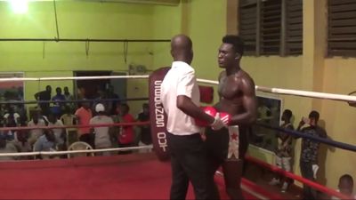 Aliu Bamidele Lasisi vs. Raphael Ansah 065.jpg