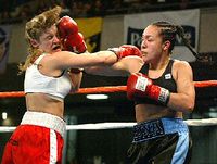 File:Amber Gideon vs. Rhonda Luna.jpg