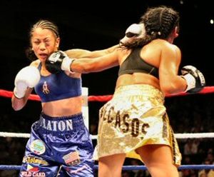 Ana Julaton vs. Maria Elena Villalobos.jpg