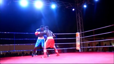 Anama Dotse vs. Emmanuel Allotey 020.jpg