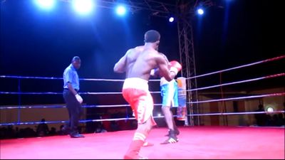 Anama Dotse vs. Emmanuel Allotey 026.jpg