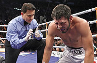 File:Andrade getting-counted-B Esteves.jpg