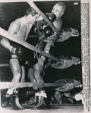 Archie Moore vs Giulio Rinaldi.JPG