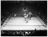 File:Art Aragon vs Mario Trigo...1951....Referee is Charley Randolph2.jpg