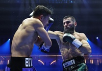 File:Artur-beterbiev-punches-dmitrii-bivol-940363131.jpg