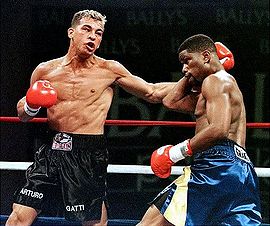 Arturo Gatti vs. Ivan Robinson (1st meeting).jpg