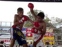File:Athiwatlek Chaiyong Gym vs. Saifah Pakdee Gym.jpg