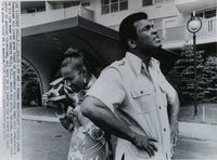 File:Belinda & Ali.JPG