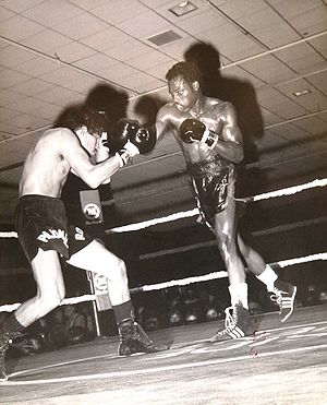 Bernard Taylor v Francisco Fernandez.JPG
