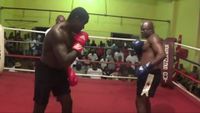 File:Briamah Kamoko vs. John Dugu 014.jpg