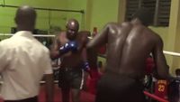 File:Briamah Kamoko vs. John Dugu 023.jpg