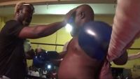 File:Briamah Kamoko vs. John Dugu 031.jpg