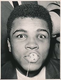 File:Button Ali.jpg