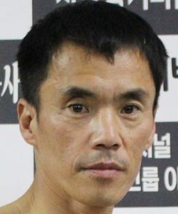 Byung Sun Lee.jpg