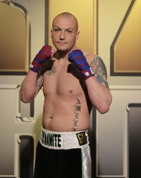 File:Carl Dilks Prizefighter 1.jpg