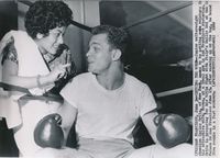 File:Carlos-Norma.JPG