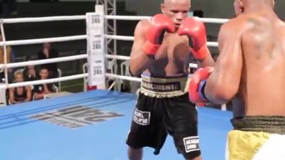 Carlos Nascimento vs. Claudiomar Pedra dos Santos 090.jpg
