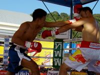File:Chaiyong Sithsaithong vs. Petchthongchai Sirimongkolgym.jpg