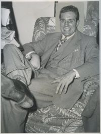 File:Conn Retires.JPG