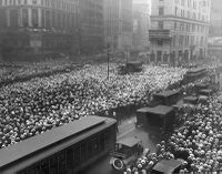 File:Crowd for Dempsey.jpg