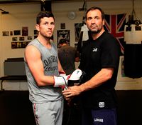File:DARRENBARKERTRAINING64.jpg